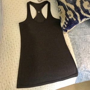 Lululemon ‘Heathered Black Swan’ CRB, 6